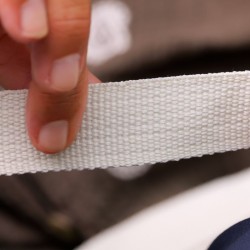 "Découvrez le confort ultime avec les enfile-bas de luxe SLIDE"