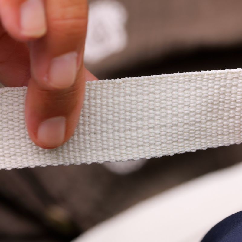 "Découvrez le confort ultime avec les enfile-bas de luxe SLIDE"